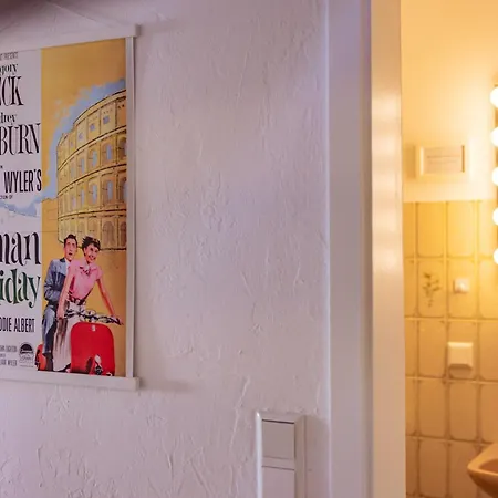 Apartment Charmante -altes Kino- 2sz-2bad-terrasse-netflix Baden-Baden
