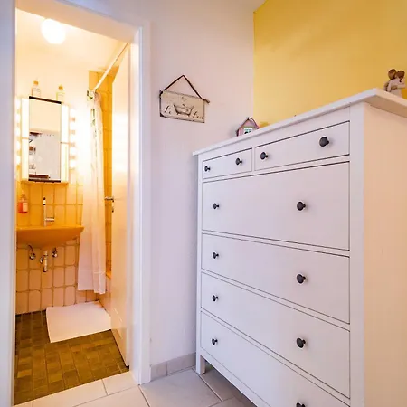 Appartement Charmante -altes Kino- 2sz-2bad-terrasse-netflix