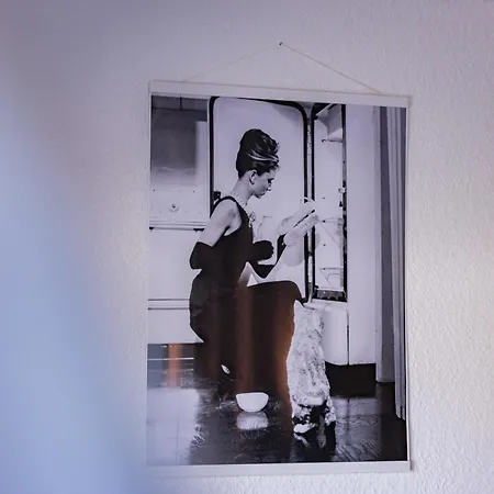 Charmante -altes Kino- 2sz-2bad-terrasse-netflix Baden-Baden