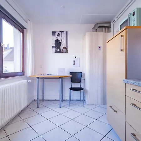 Appartement Charmante -altes Kino- 2sz-2bad-terrasse-netflix Baden-Baden