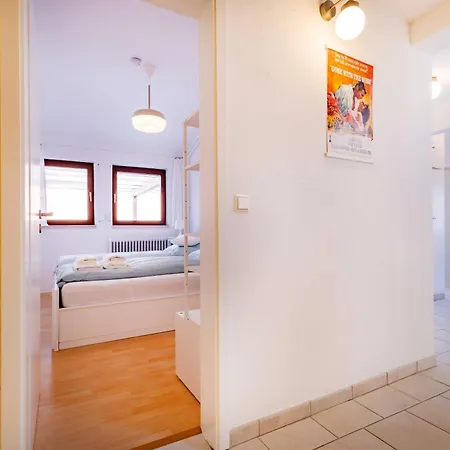 Charmante -altes Kino- 2sz-2bad-terrasse-netflix Baden-Baden