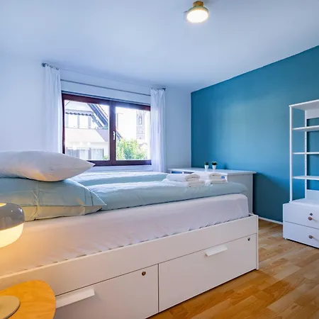 Charmante -altes Kino- 2sz-2bad-terrasse-netflix Lägenhet Baden-Baden