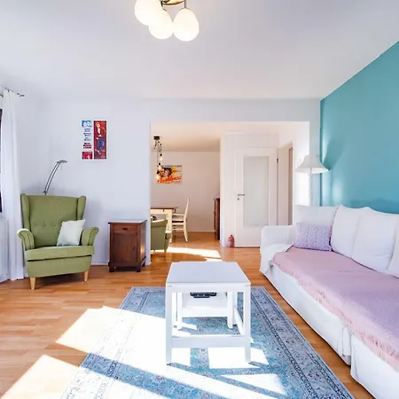 Charmante -altes Kino- 2sz-2bad-terrasse-netflix *